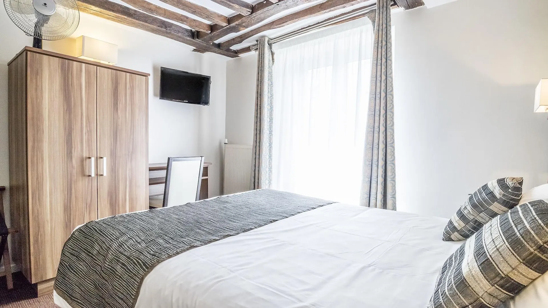 Hotel Chabrol Opera Paris 3*,  France