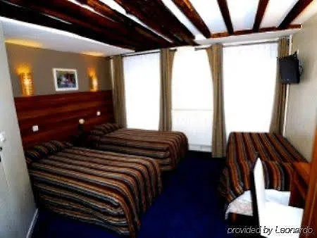 Hotel Chabrol Opera Paris France