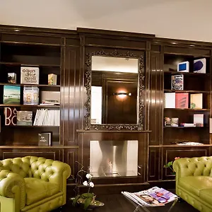 Hotel Ares Eiffel, Parigi